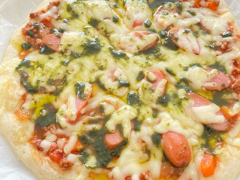 手作りピザ＊バジルソースでマルゲリータ